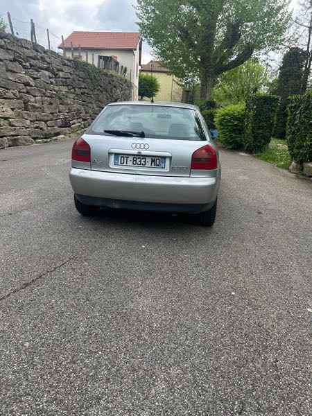 Audi A3 TDI 110 AMBITION 3P