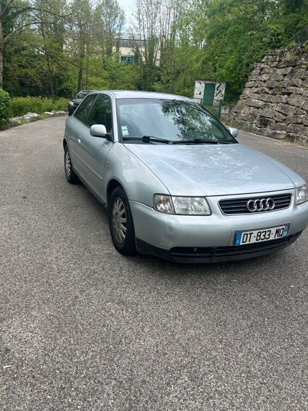 Audi A3 TDI 110 AMBITION 3P