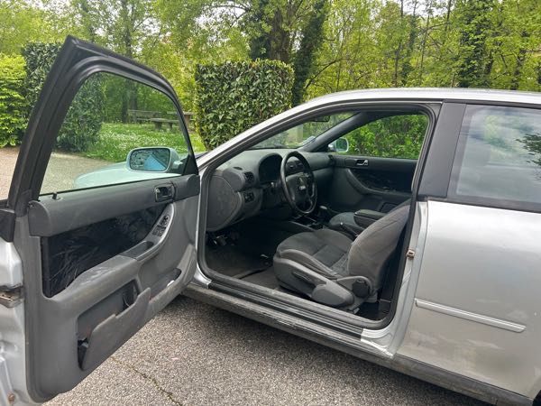 Audi A3 TDI 110 AMBITION 3P