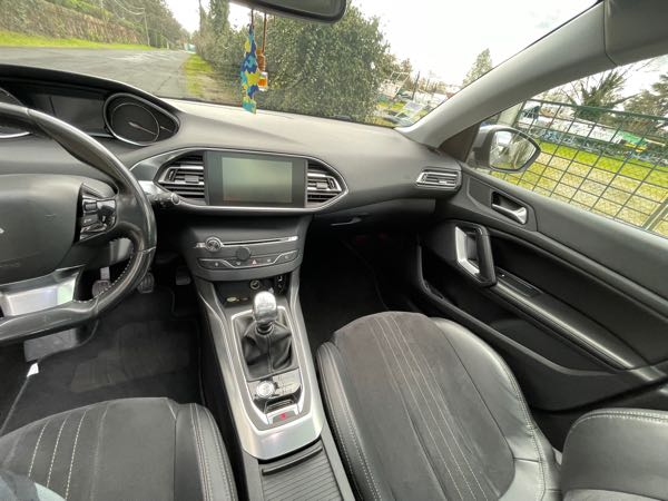 Peugeot 308 (2) 2.0 HDI 150 FAP FELINE BVM6 5P