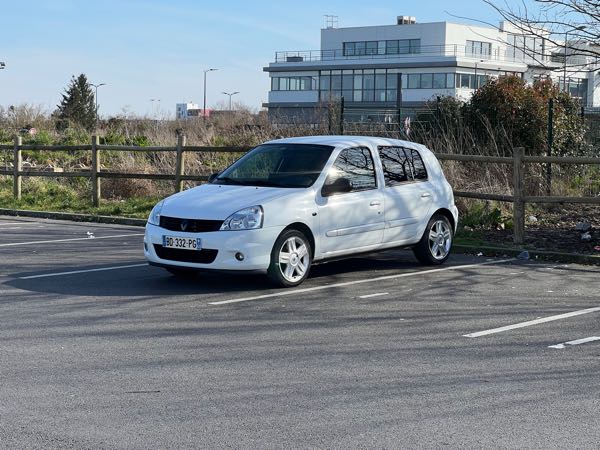Renault Clio II (2) CAMPUS 1.5 DCI 65 5P