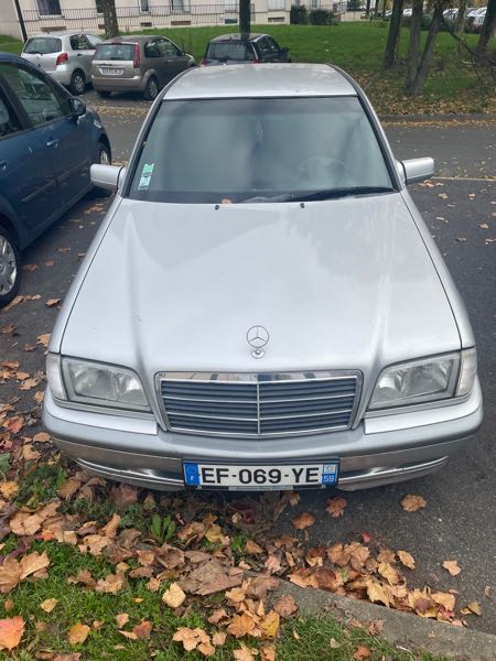 Mercedes-Benz Classe C IV 250 CDI BLUEEFFICIENCY SPORTLINE