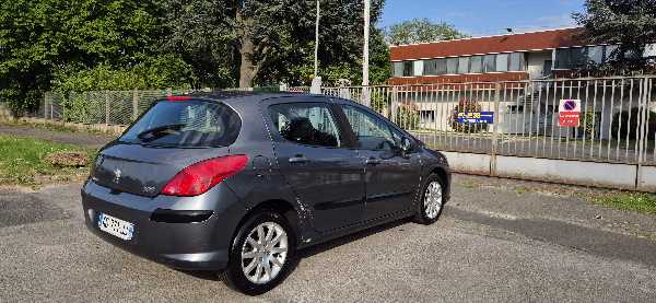 Peugeot 308 PEUGEOT 308 1.6 HDI 90CH