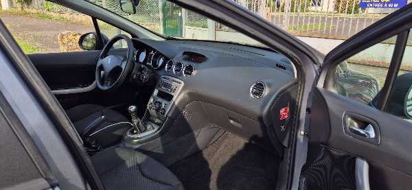 Peugeot 308 PEUGEOT 308 1.6 HDI 90CH