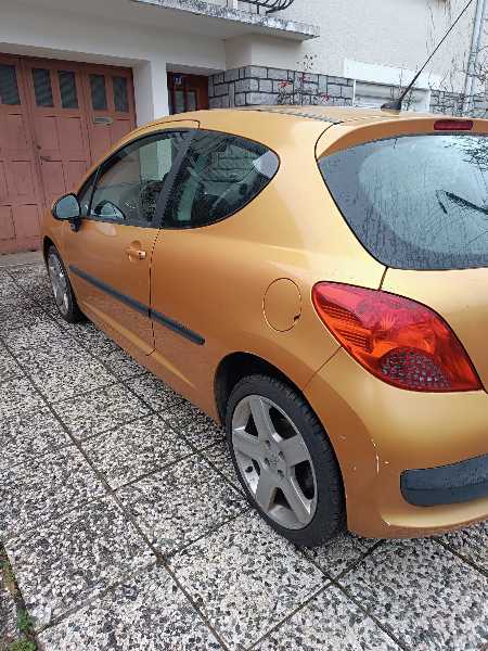 Peugeot 207 1.6 HDI 16V 110 FAP GRIFFE 3P