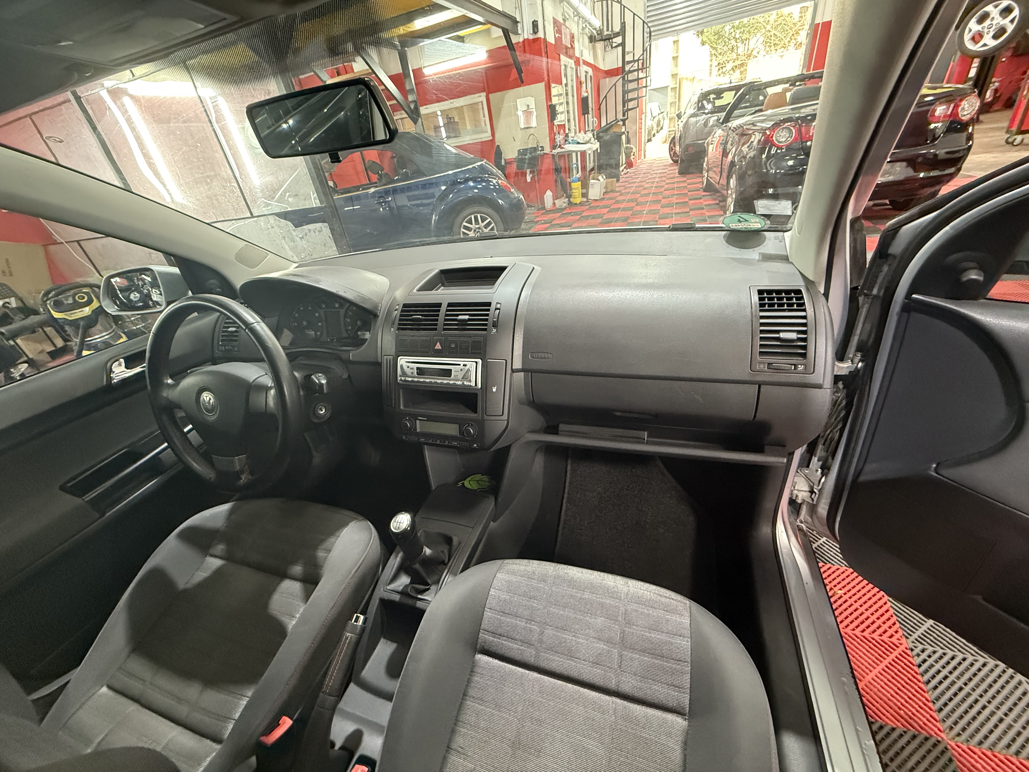 Volkswagen Polo IV 1.2 65 CONFORT 5P