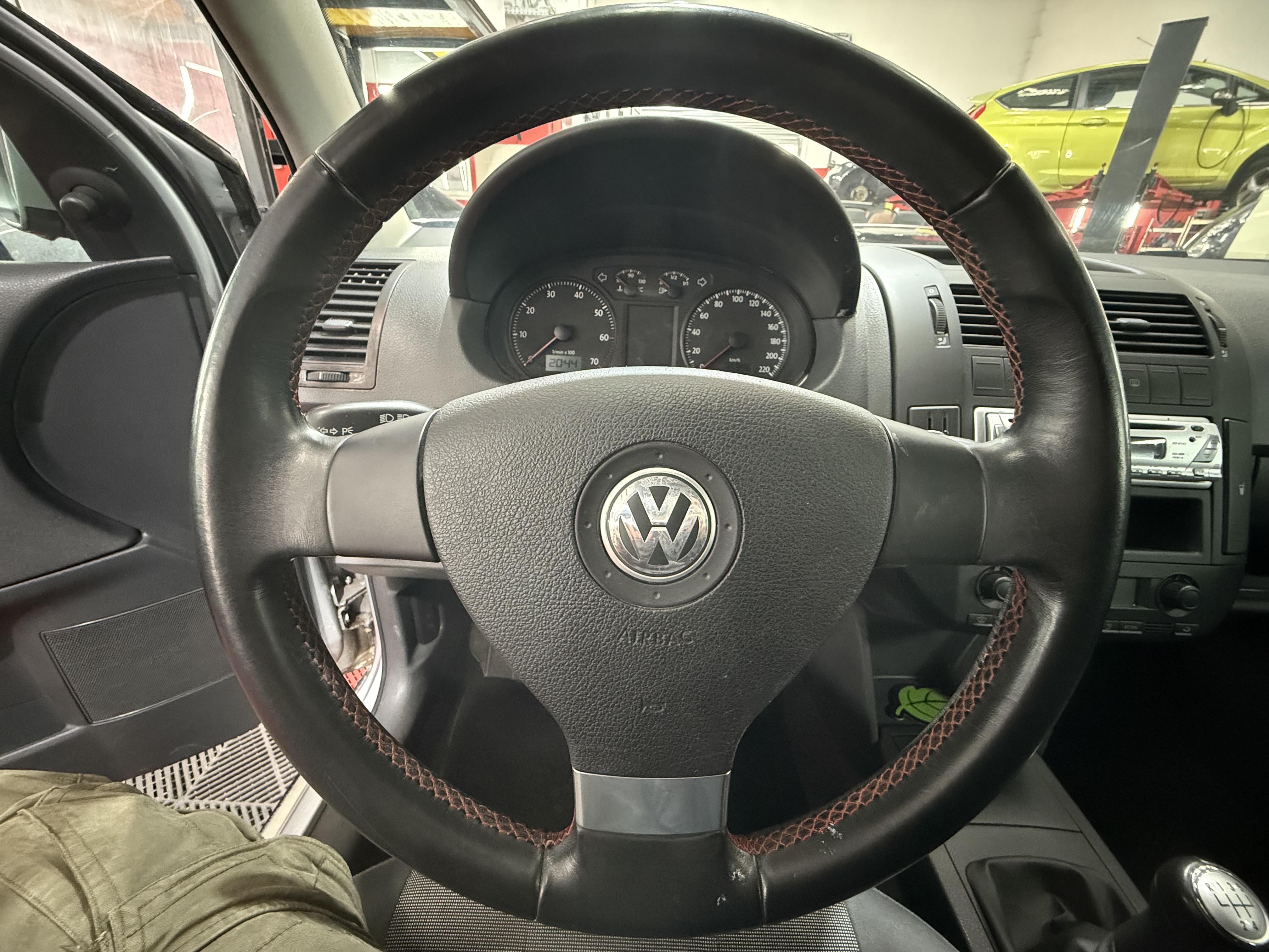Volkswagen Polo IV 1.2 65 CONFORT 5P