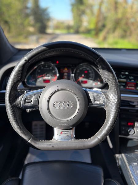 Audi RS6 II (2) AVANT 5.0 V10 FSI 580 PLUS