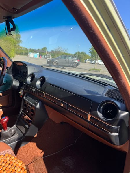 Mercedes-Benz 190 Mercedes 220d collection rare