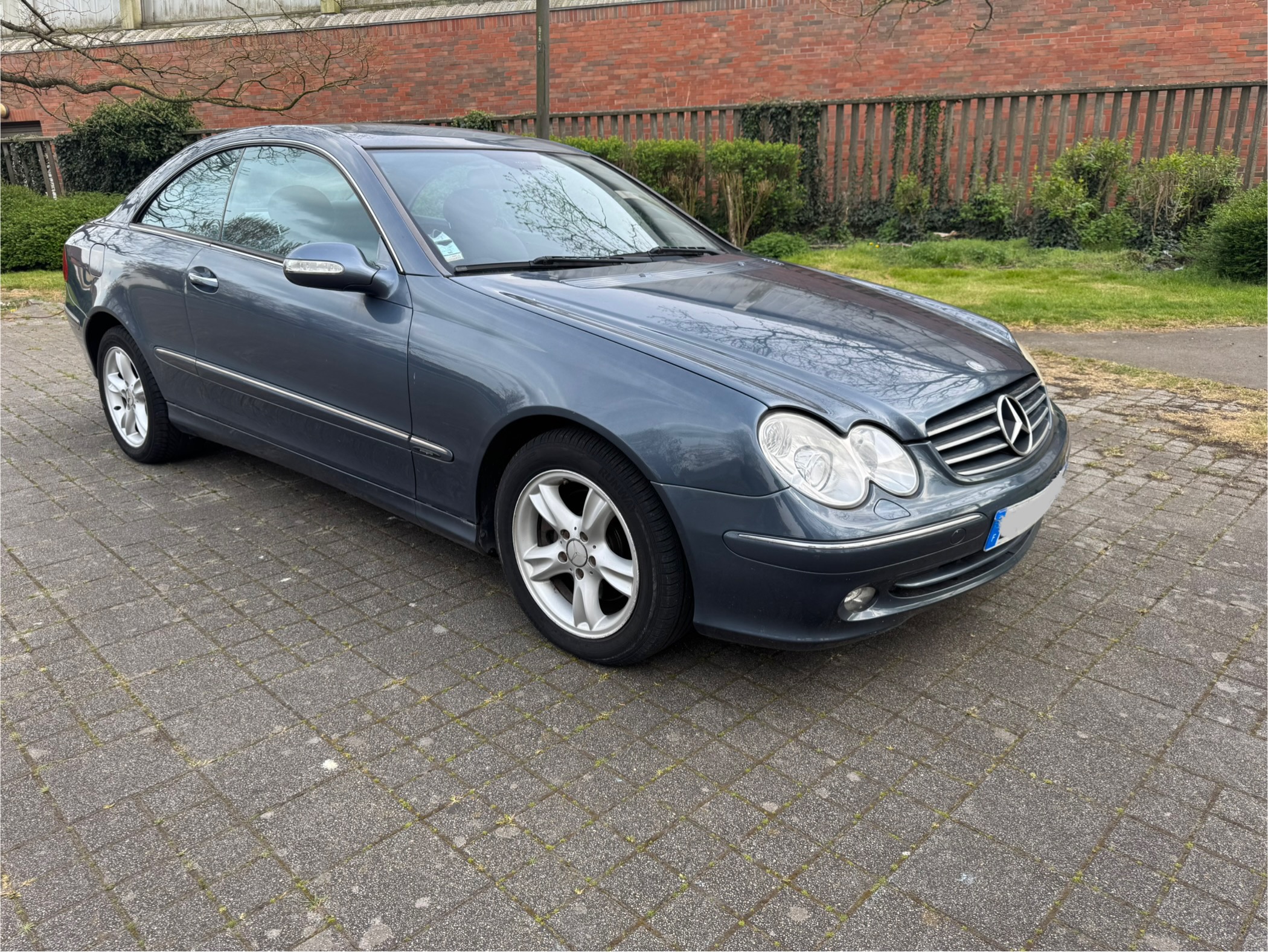 Mercedes-Benz Clk II 270 CDI AVANTGARDE EDITION BVA