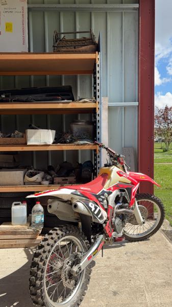HONDA CRF R