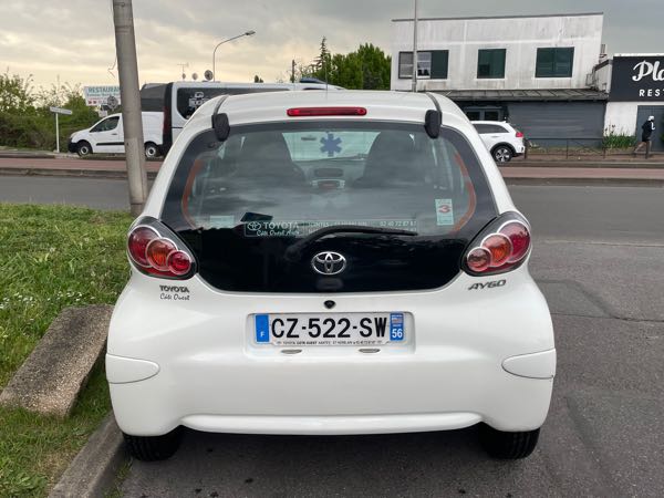 Toyota Aygo (2) 1.0 VVT-I ACTIVE 5P