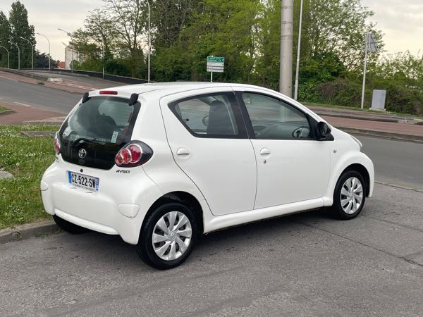 Toyota Aygo (2) 1.0 VVT-I ACTIVE 5P