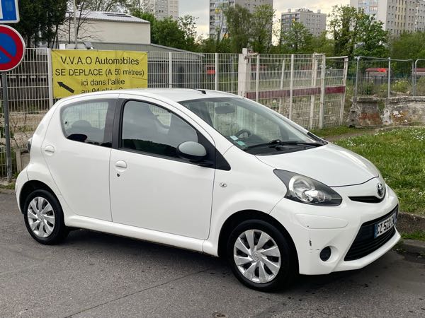 Toyota Aygo (2) 1.0 VVT-I ACTIVE 5P
