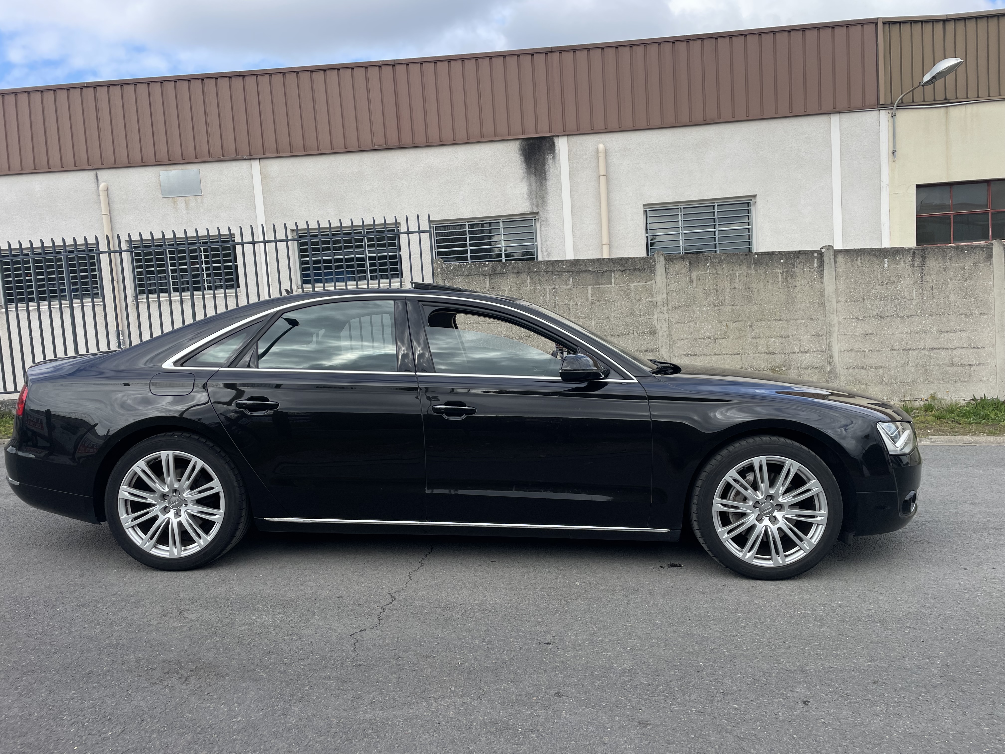 Audi A8 III V6 3.0 TDI 250 CLEAN DIESEL AVUS QUATTRO LIMOUSINE TIPTRONIC 8