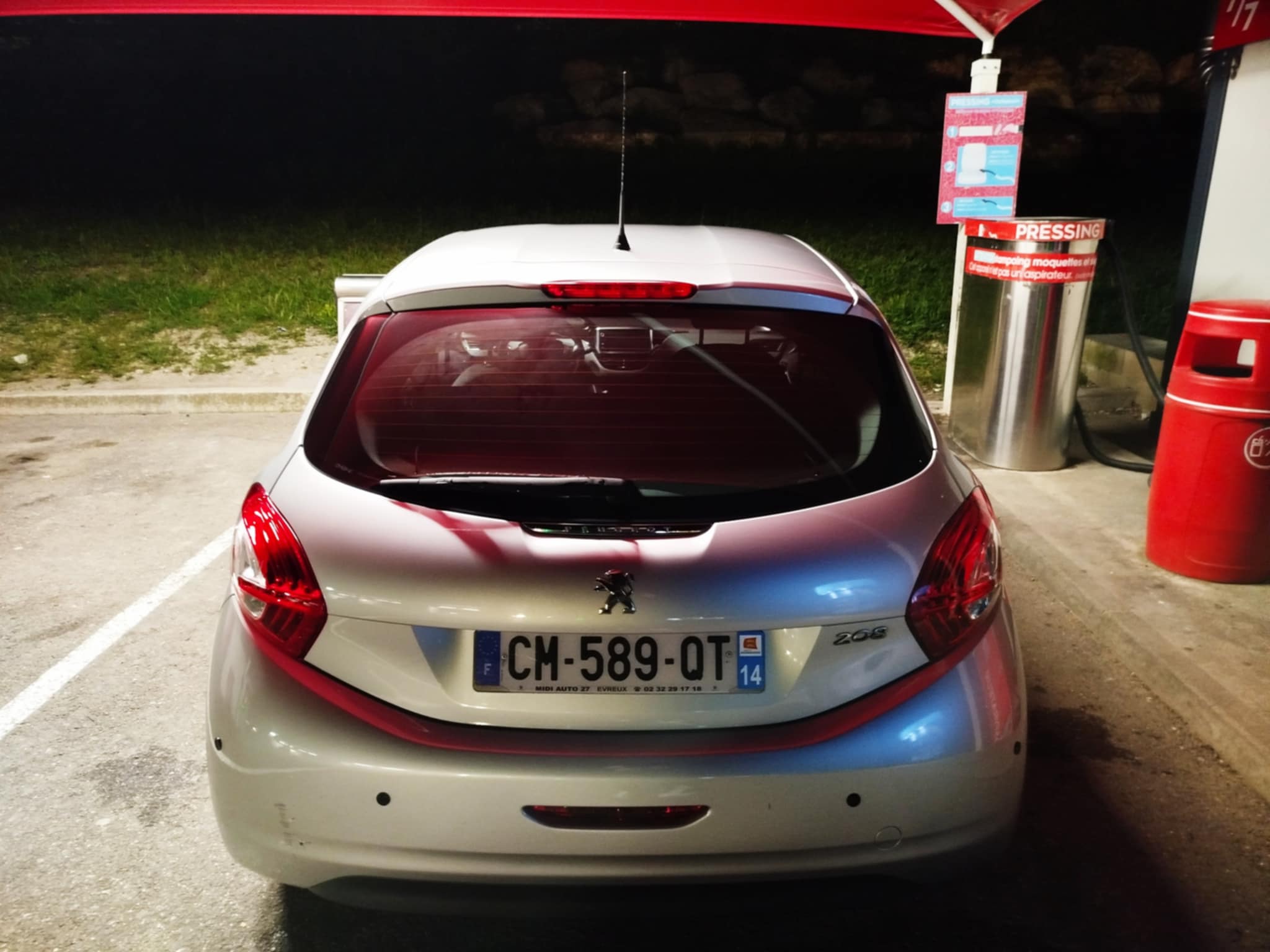 Peugeot 208 1.4 HDI FAP 68 ALLURE 5P