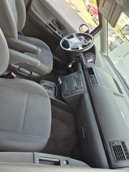 Volkswagen Sharan (2) TDI 115 CARAT BVA