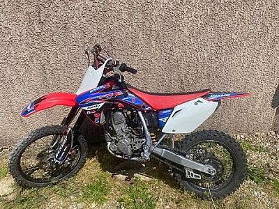HONDA CRF F