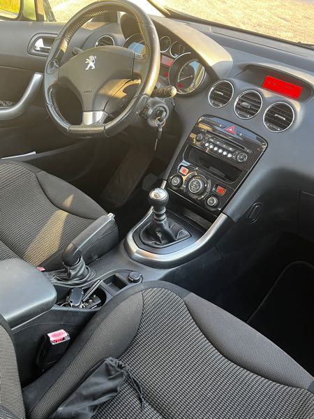 Peugeot 308 II 1.6 E-HDI 115 STYLE