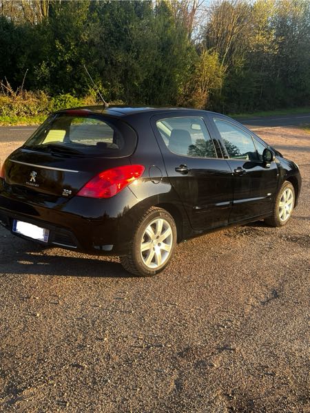 Peugeot 308 II 1.6 E-HDI 115 STYLE