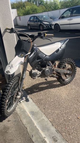 KAWASAKI KLX