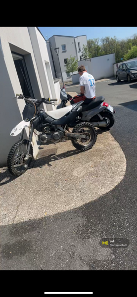KAWASAKI KLX