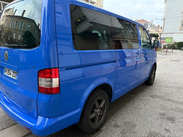 Volkswagen Multivan V 2.5 TDI 130 CONFORT 7PL