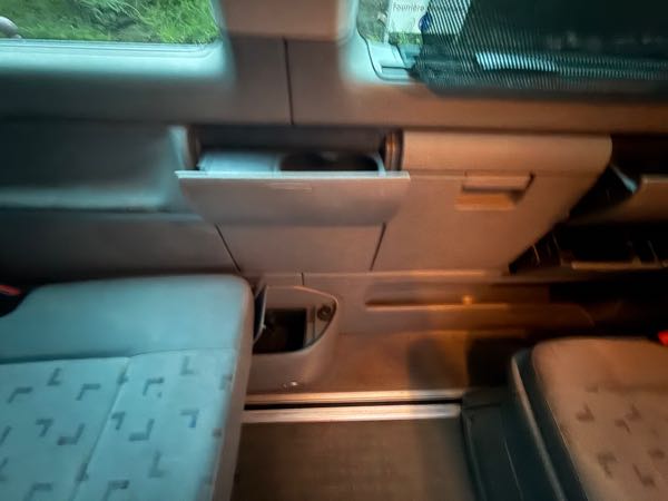 Volkswagen Multivan V 2.5 TDI 130 CONFORT 7PL