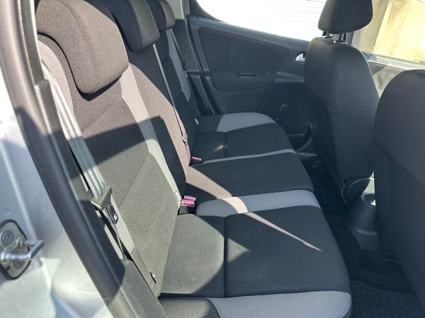 Peugeot 207 1.4 75 URBAN 5P