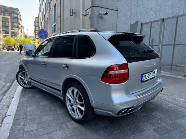 Porsche Cayenne 4.8 V8 405 GTS TIPTRONIC S