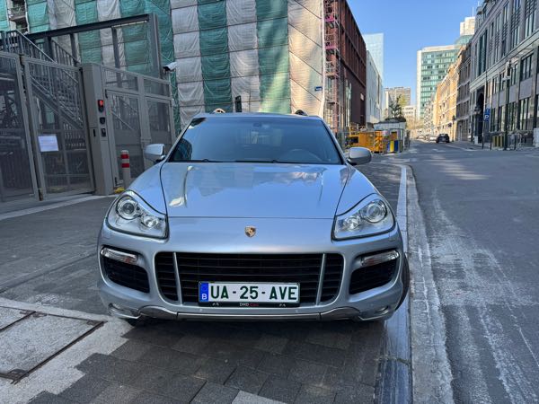 Porsche Cayenne 4.8 V8 405 GTS TIPTRONIC S