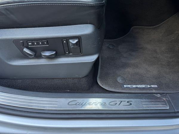 Porsche Cayenne 4.8 V8 405 GTS TIPTRONIC S