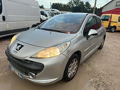 Peugeot 207 1.6 HDI 16V 110 EXECUTIVE 5P