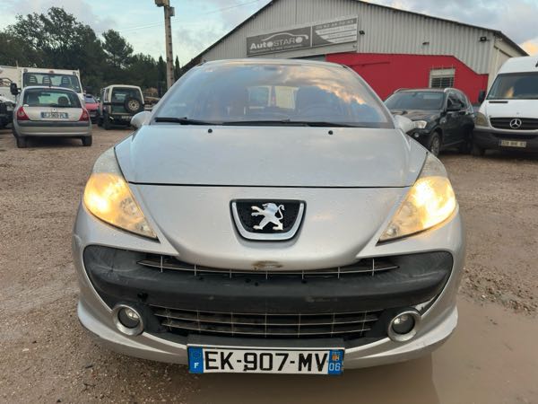 Peugeot 207 1.6 HDI 16V 110 EXECUTIVE 5P