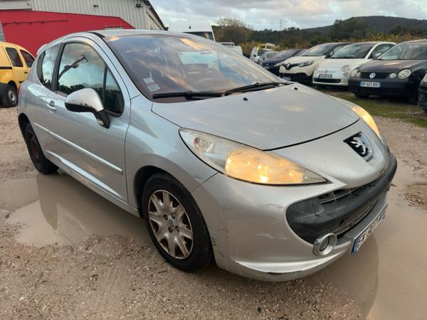 Peugeot 207 1.6 HDI 16V 110 EXECUTIVE 5P