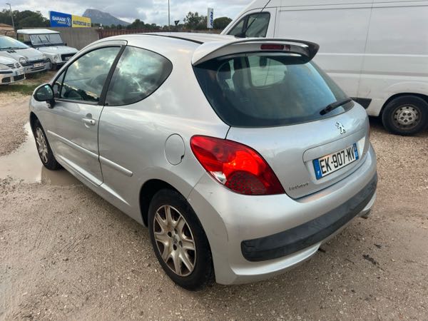 Peugeot 207 1.6 HDI 16V 110 EXECUTIVE 5P