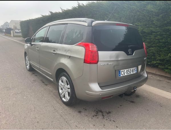Peugeot 5008 (2) 1.6 HDI 115 STYLE 5PL