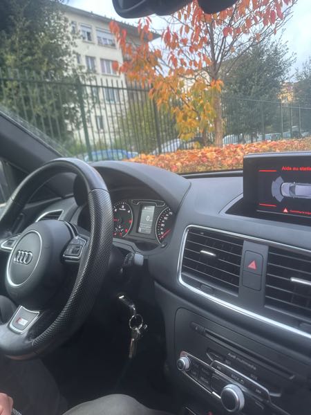 Audi Q3 2.0 TDI 140 S LINE