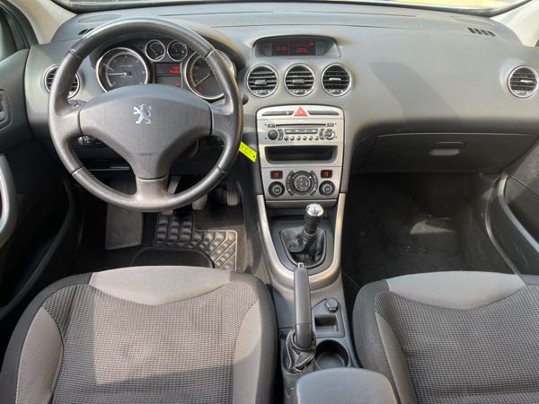 Peugeot 308 (2) 1.6 E-HDI FAP 112 ACTIVE