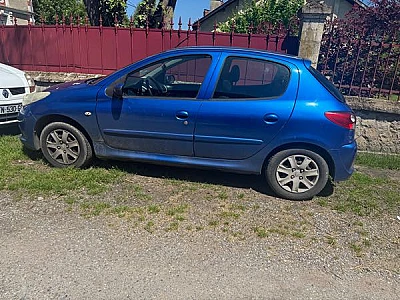Peugeot 206+ 1.4 HDI 70 URBAN 5P