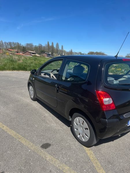 Renault Twingo II (2) 1.2 LEV 16V 75 LIFE ECO2
