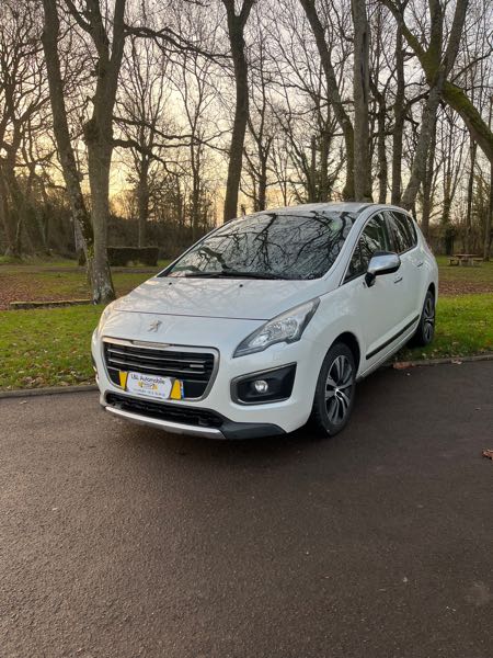 Peugeot 3008 vend 3008 diesel hybride distribution pneu vidange contrôle
