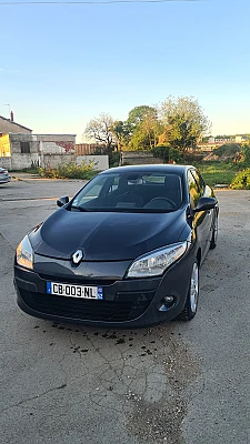 Renault Megane III (2) 1.5 DCI 110 CV HATCHBACK