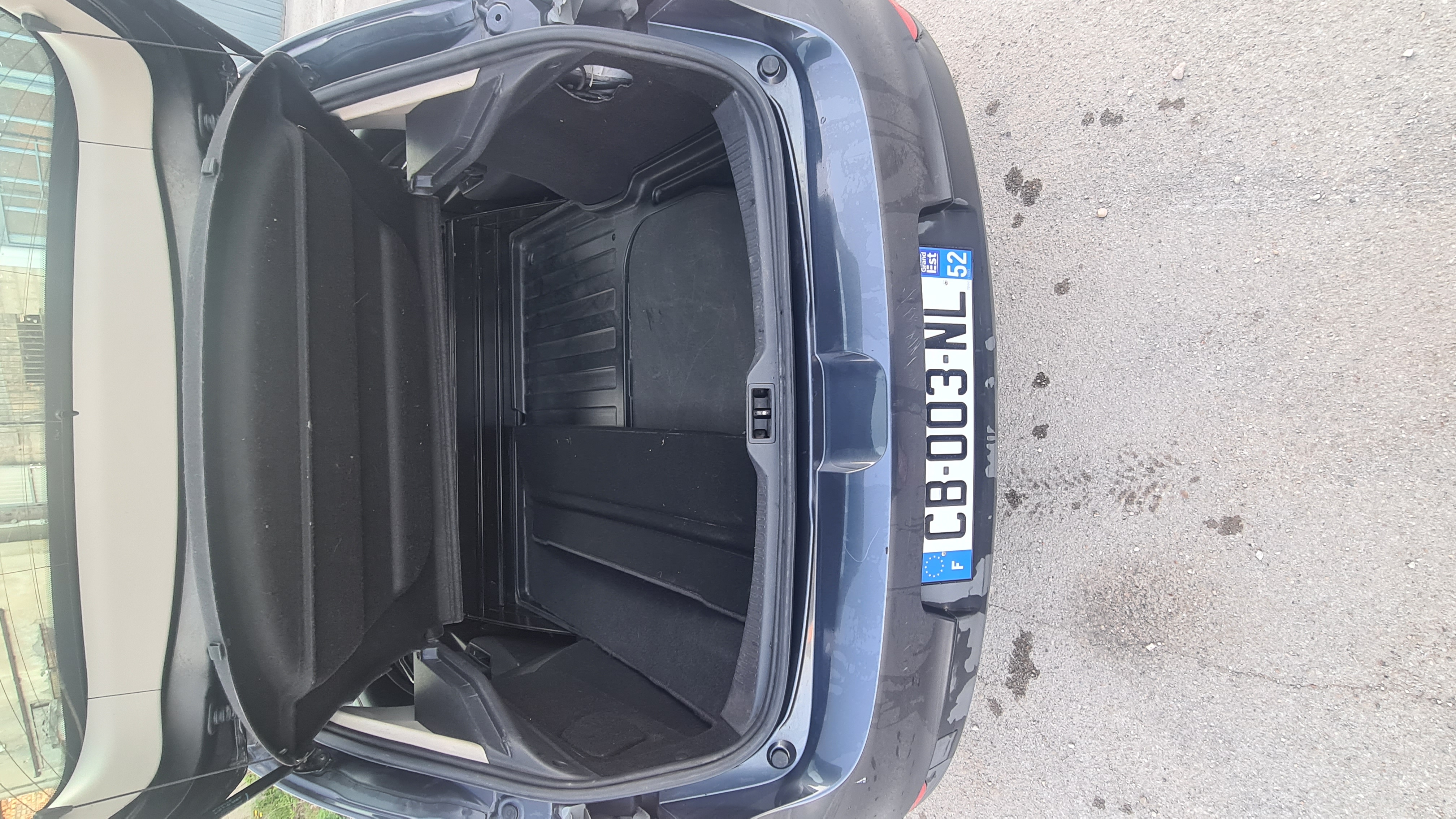 Renault Megane III (2) 1.5 DCI 110 CV HATCHBACK