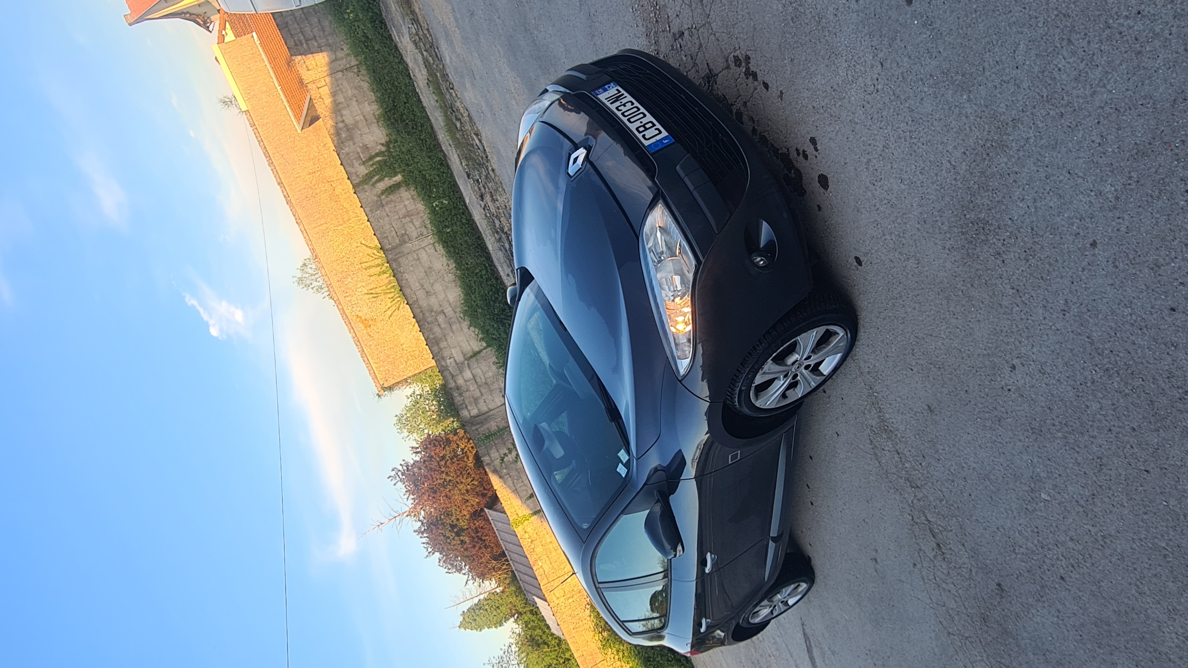 Renault Megane III (2) 1.5 DCI 110 CV HATCHBACK