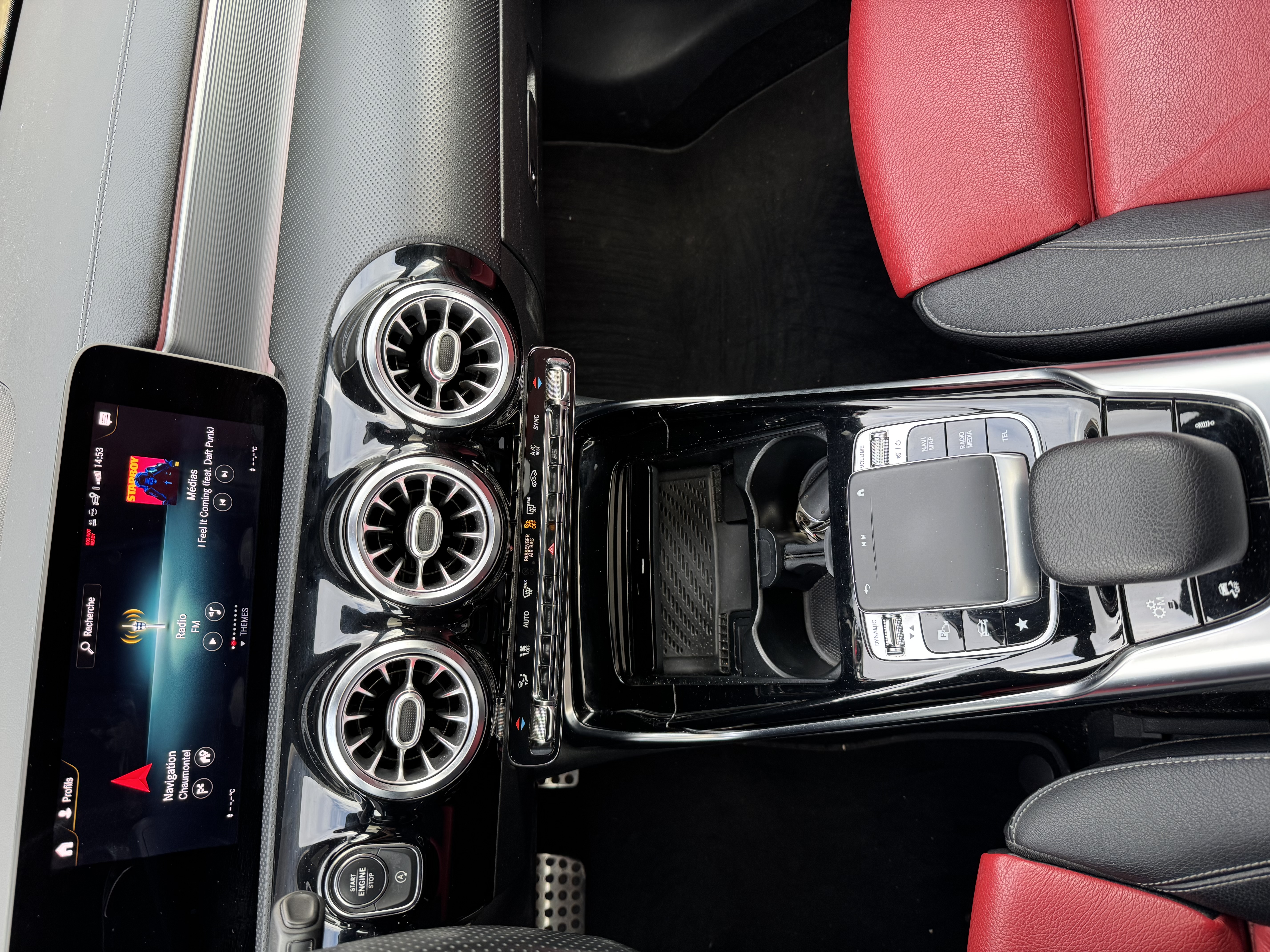 Mercedes-Benz Classe A IV 35 MERCEDES-AMG 7G-DCT SPEEDSHIFT AMG 4MATIC