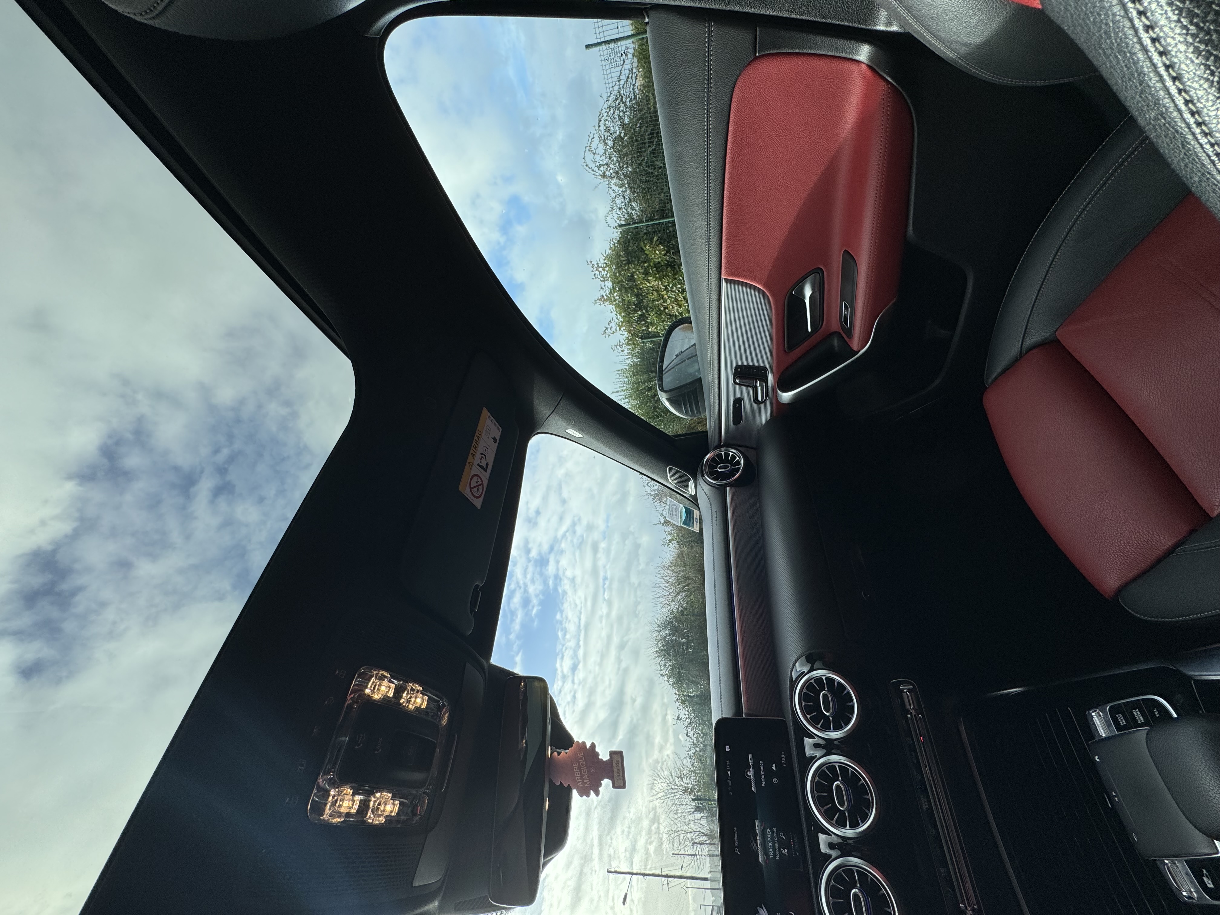 Mercedes-Benz Classe A IV 35 MERCEDES-AMG 7G-DCT SPEEDSHIFT AMG 4MATIC