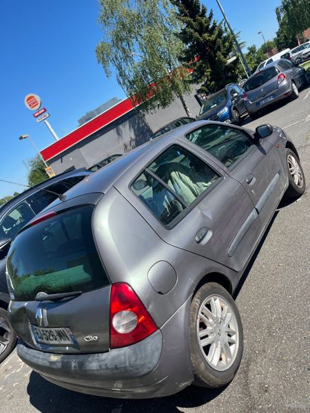 Renault Clio II (2) 1.5 DCI 80 CONFORT PACK CLIM DYNAMIQUE 5P