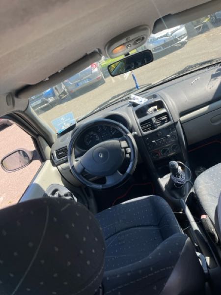 Renault Clio II (2) 1.5 DCI 80 CONFORT PACK CLIM DYNAMIQUE 5P