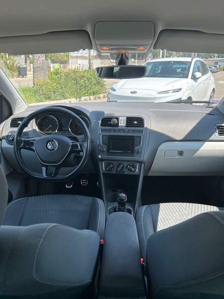 Volkswagen Polo V (2) 1.0 75 TRENDLINE 3P